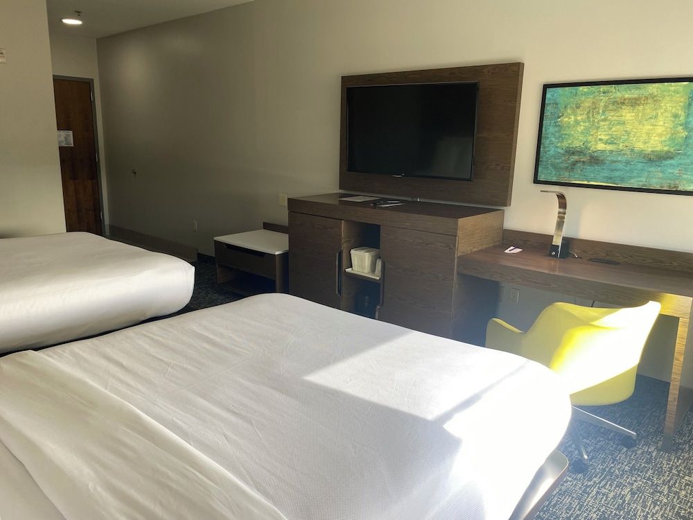 Standard Room, 2 Queen Beds, Non Smoking