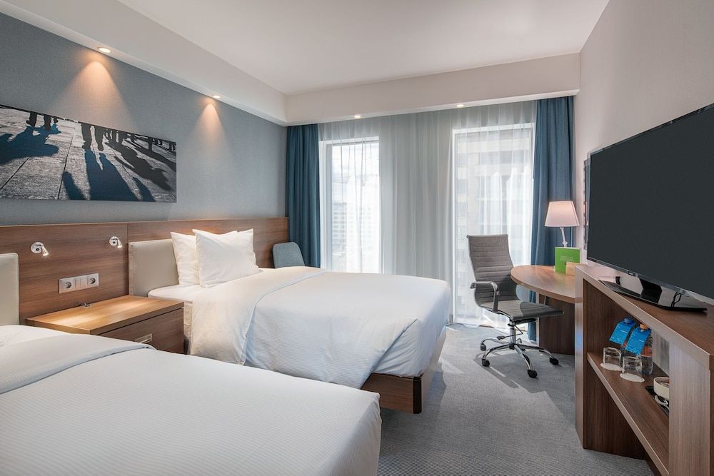 Hampton by Hilton Warsaw Mokotow Twin Room, Non Smoking 3
