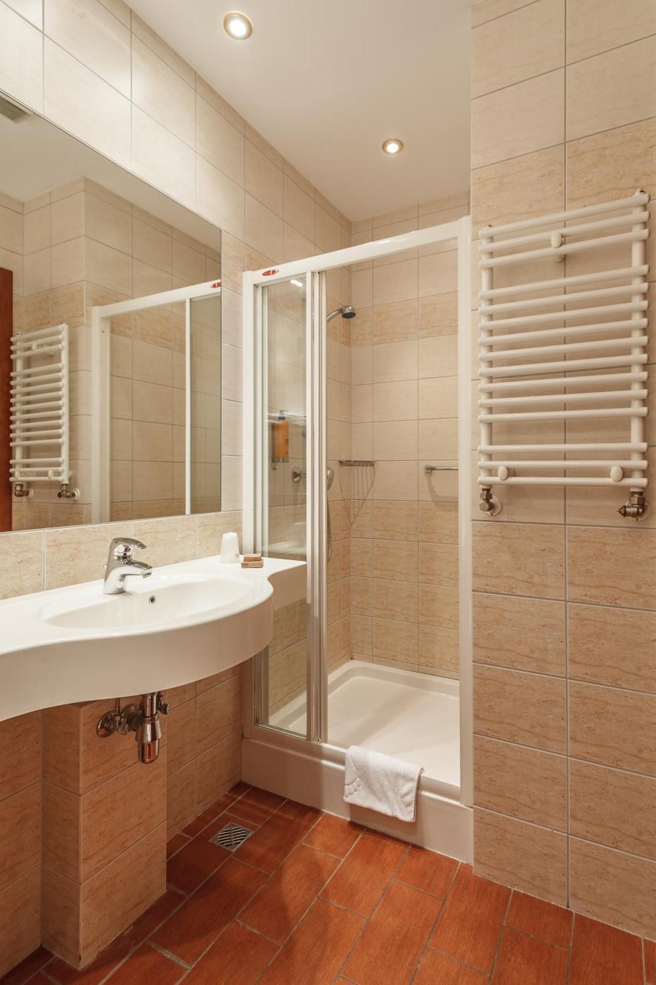 Hotel Edison Standard Single Room 8