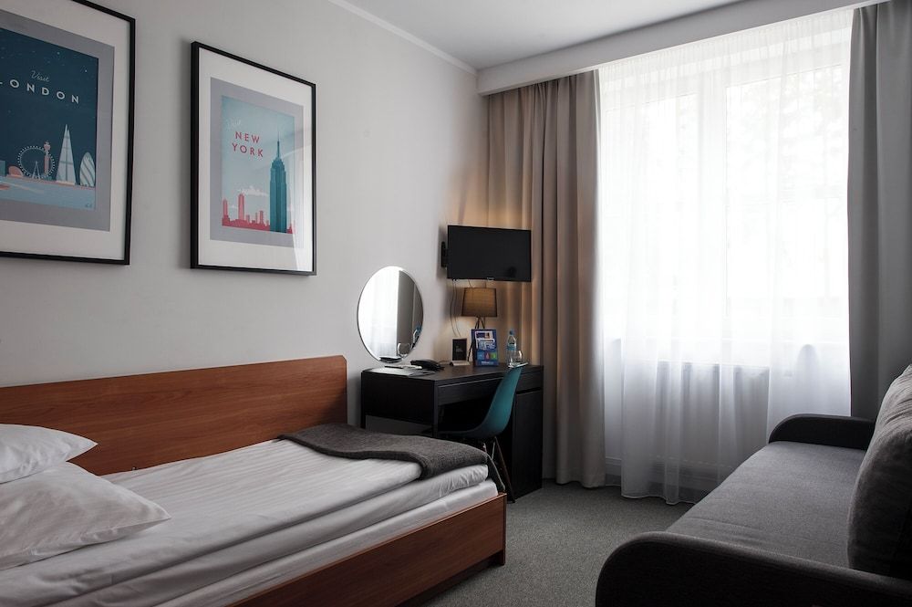 Hotel Edison Standard Single Room 3