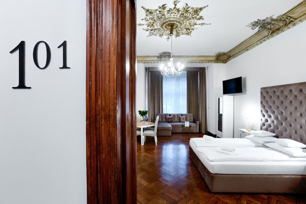 Aparthotel 1899 by Platinum Studio Suite