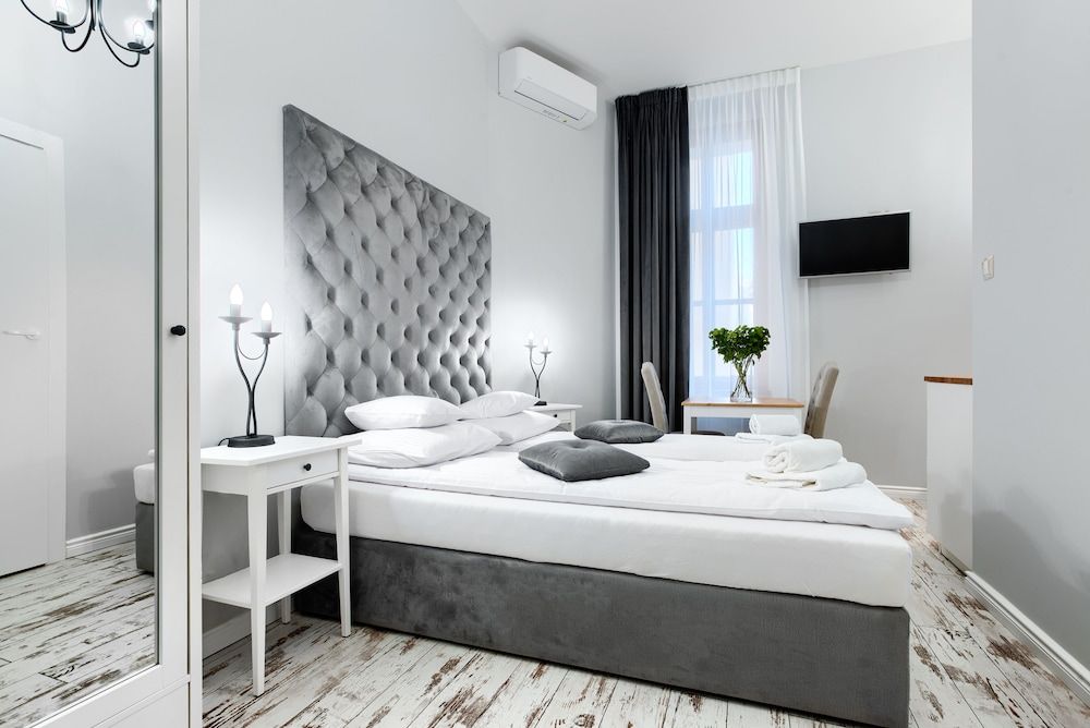 Aparthotel 1899 by Platinum Standard Apartment 2