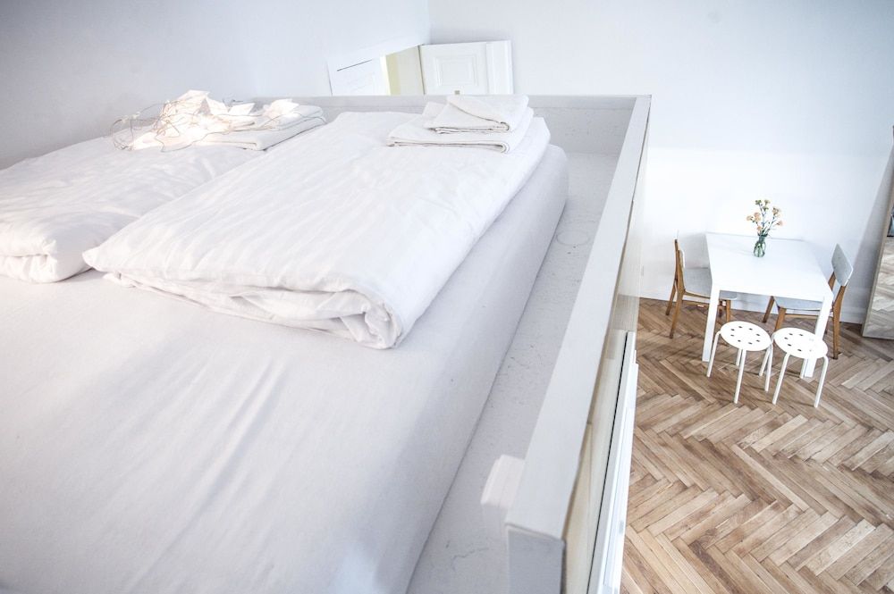 Apartment, Mezzanine
