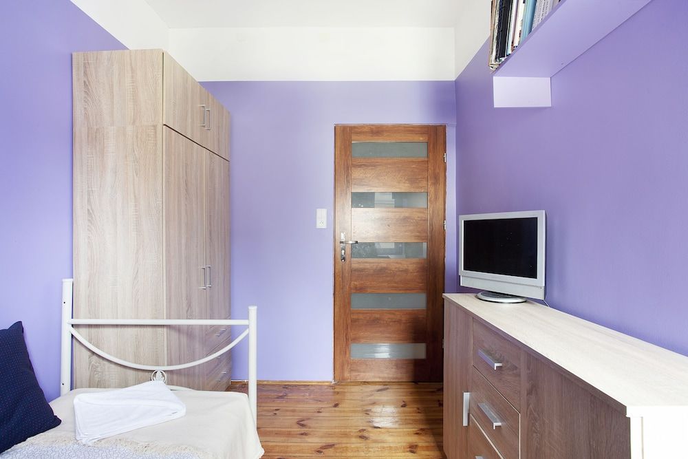 Single Room, 1 Twin Bed, Non Smoking, Shared Bathroom