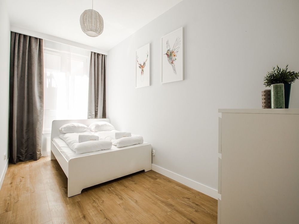 Emihouse CityVibe Apartments Executive Apartment, 1 Bedroom, Balcony 2