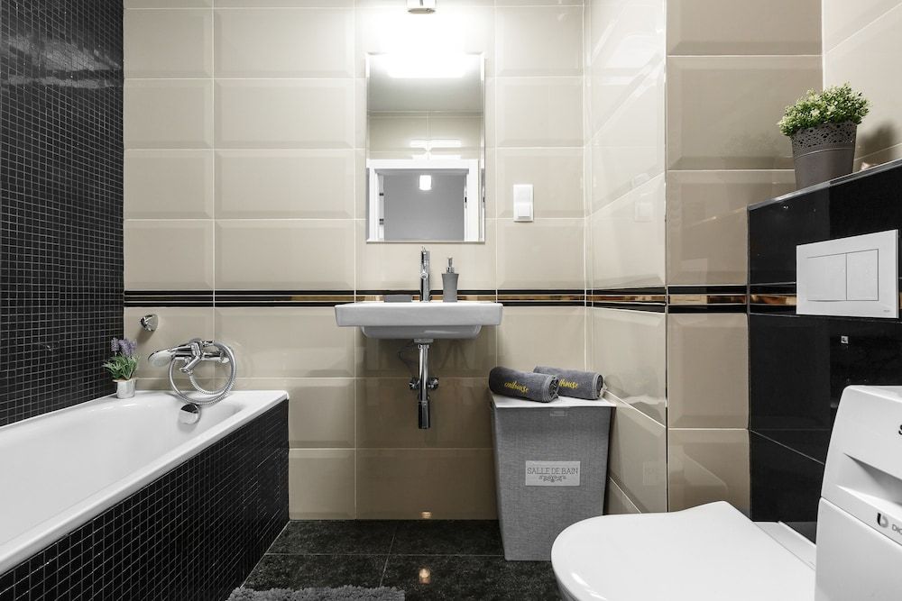 Emihouse CityVibe Apartments Premium Apartment, 1 Bedroom, Balcony 4