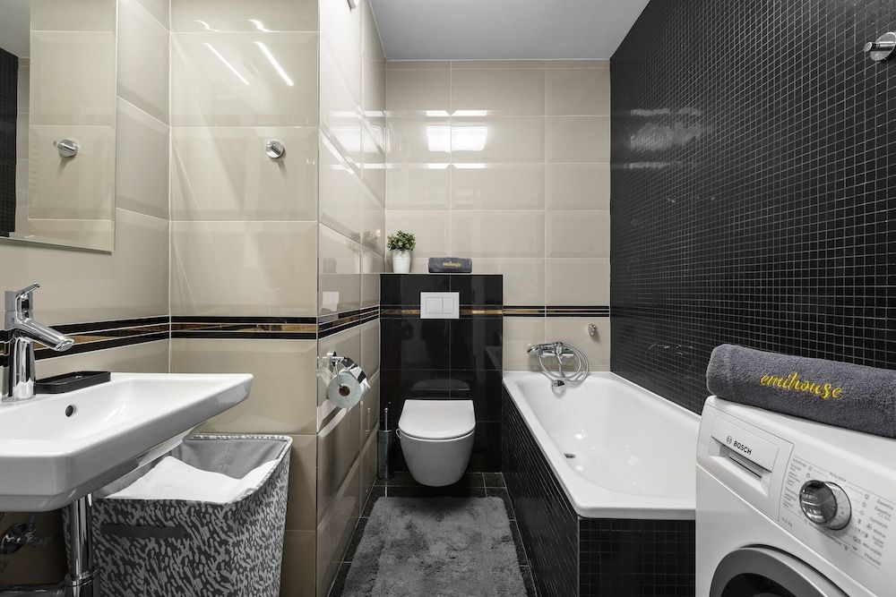 Emihouse CityVibe Apartments Junior Apartment, 1 Bedroom, Balcony 8