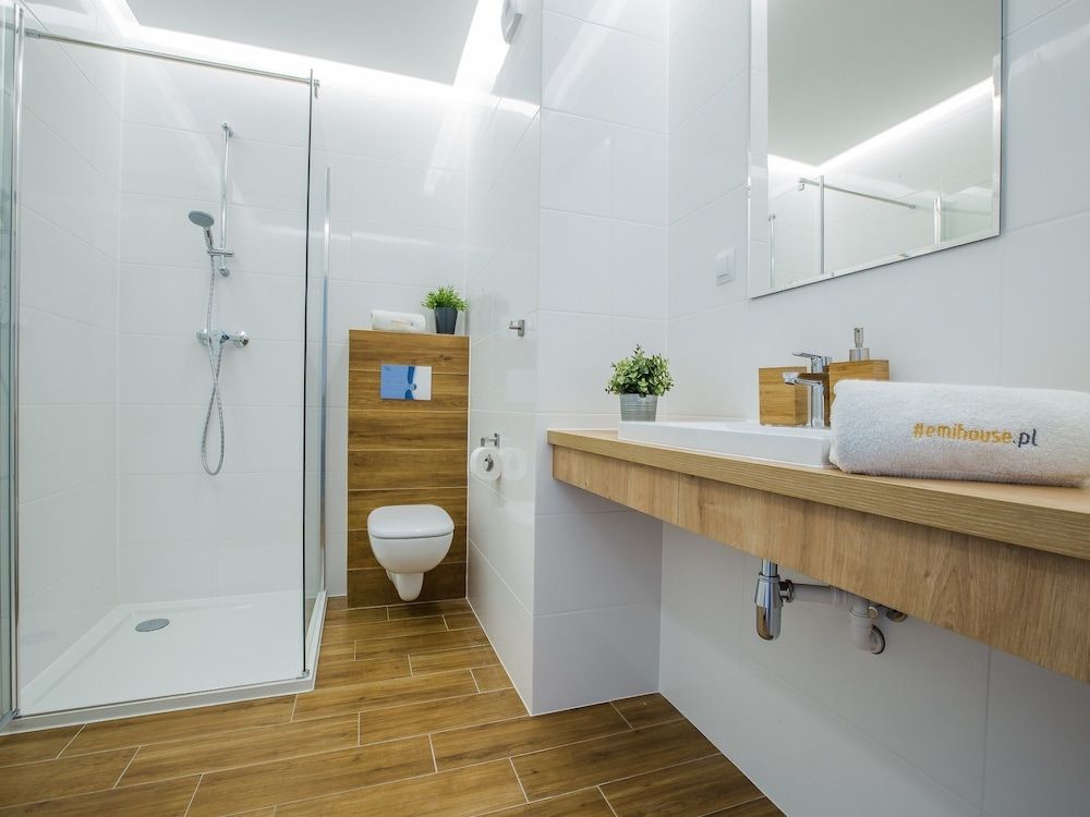 Emihouse CityVibe Apartments Executive Apartment, 1 Bedroom, Balcony 7