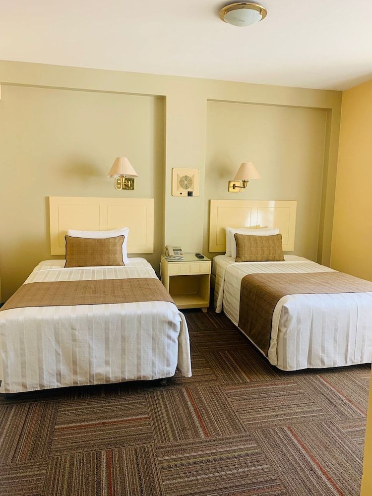 undefined Embajadores Hotel 8