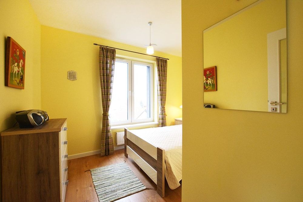 Apartment (Pogodny 2, Wylotowa 83 m 37)