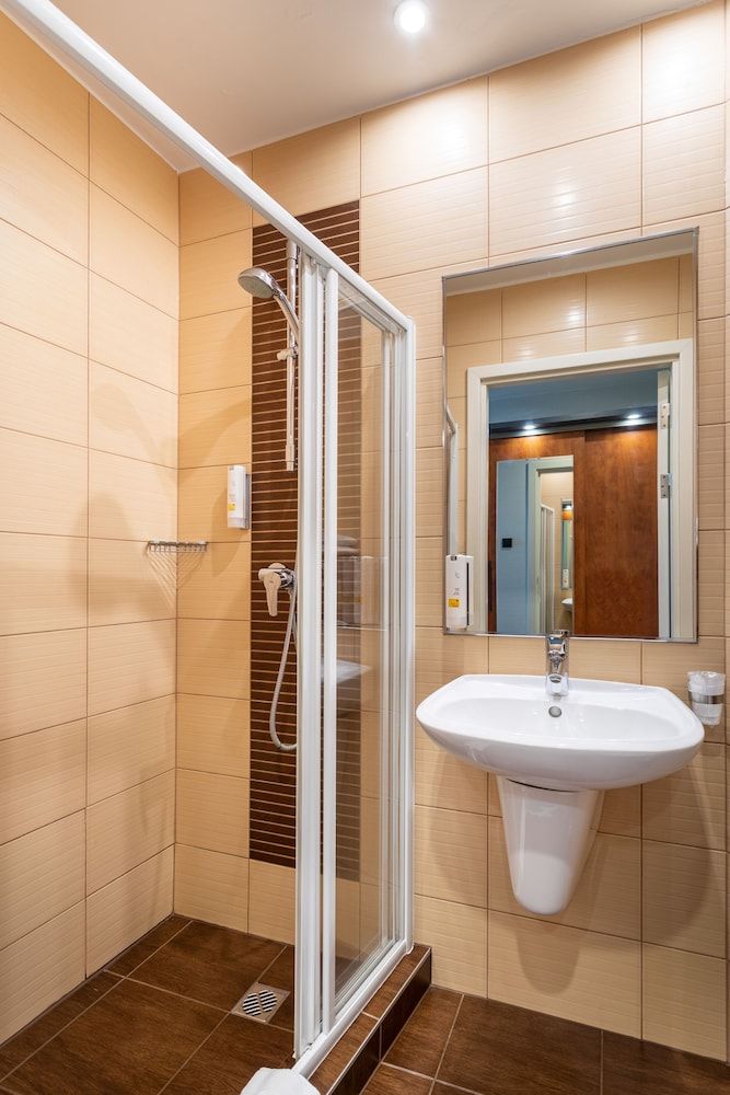 Qubus Hotel Zielona Gora Single Room 6