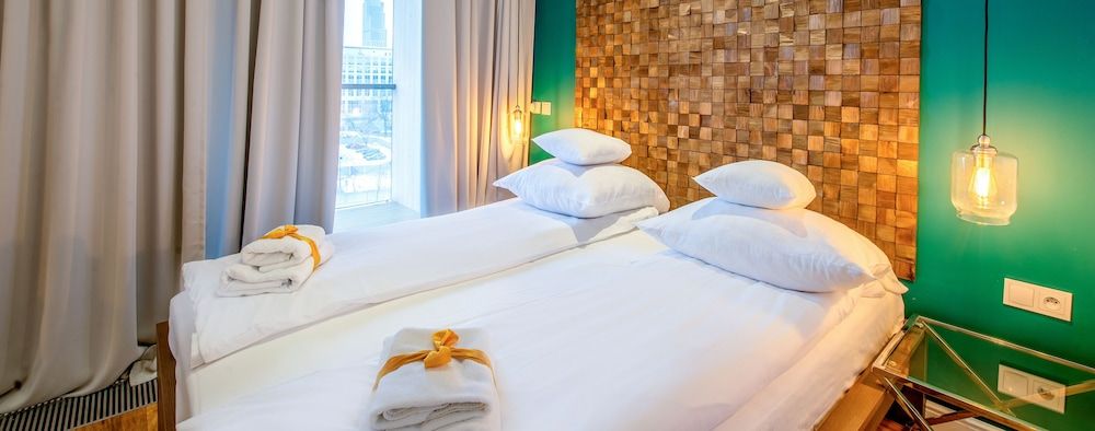 GO Apartments Superior Apartment 8