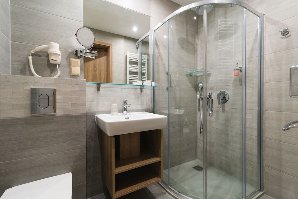 Hotel Lambert Medical Spa Comfort Suite 6