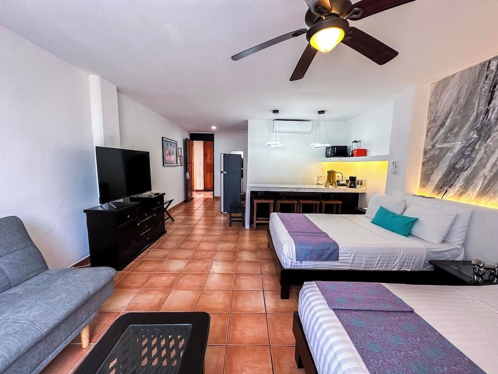 Suite, 2 Double Beds, Non Smoking, Kitchenette (City View)