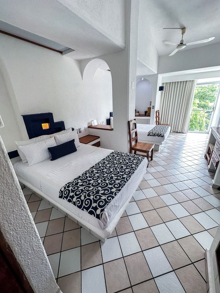 Best Western Posada Chahue Standard Room, 2 Double Beds, Non Smoking (City View) 5