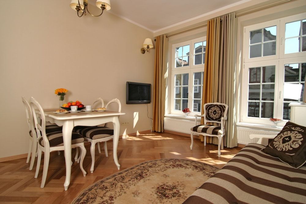 Patio Apartamenty Comfort Suite, 1 Bedroom, Kitchenette, City View (Mariacka) 6