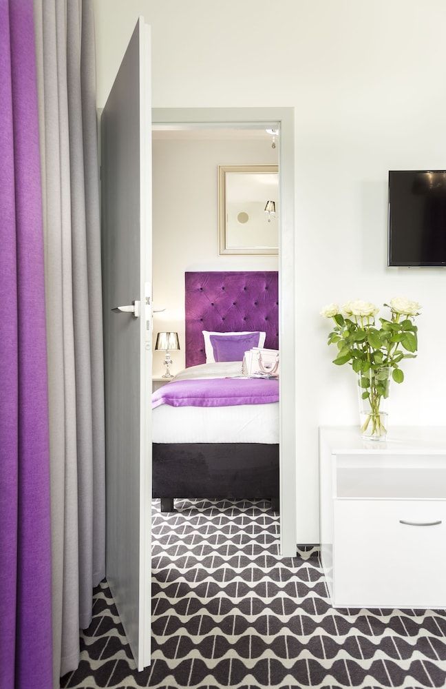 undefined Vola Residence 10