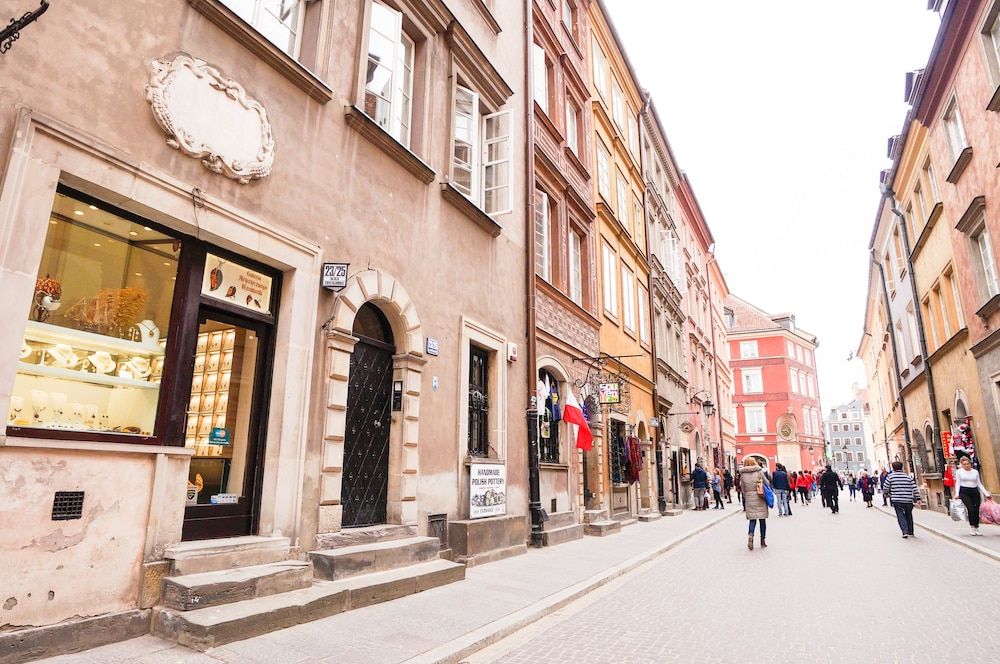 undefined AAA STAY Castle Square Old Town 8