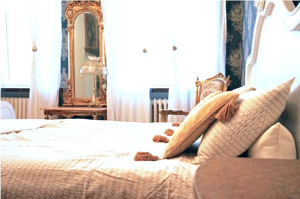 AAA STAY Castle Square Old Town Superior Apartment, 1 Bedroom (Swietojanska 7/2)