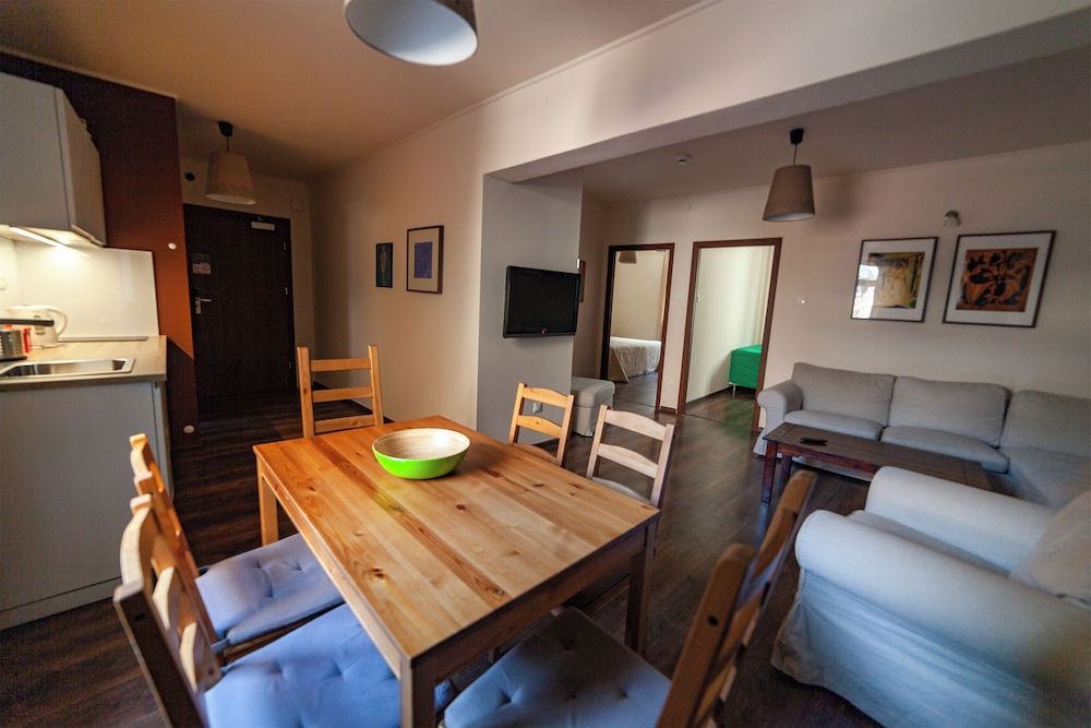 Lounge Apartments Standard Apartment, 2 Bedrooms, Kitchenette 9