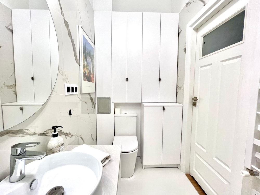 AAA STAY Market Square Old Town Deluxe Apartment, 2 Bedrooms, Ground Floor (Podwale 29/6) 6