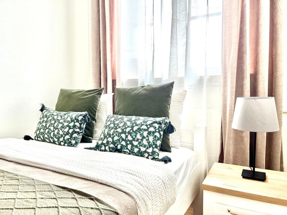 AAA STAY Market Square Old Town Deluxe Apartment, 2 Bedrooms, Ground Floor (Podwale 29/6) 3