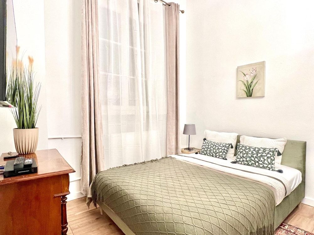 undefined AAA STAY Market Square Old Town 3