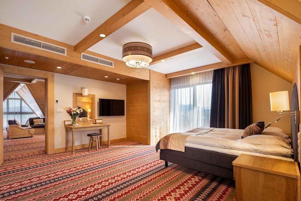 Deluxe Apartment (with unlimited access to Terma Bania)