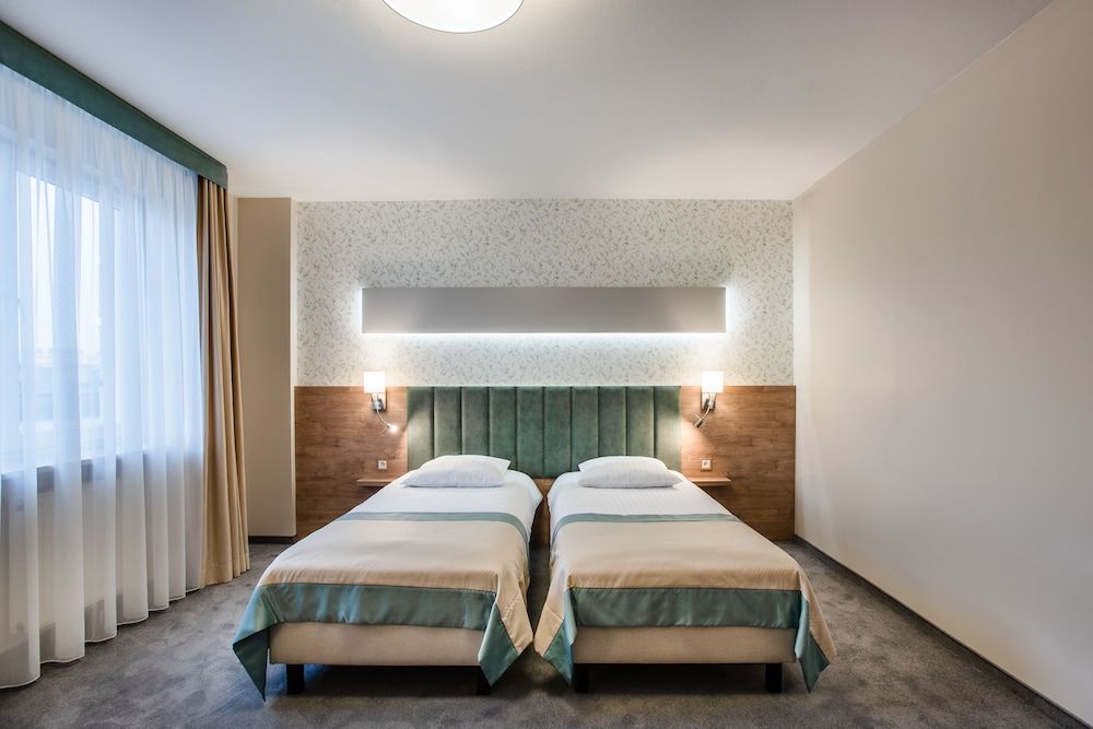 Hotel La Mar Comfort Double or Twin Room 3