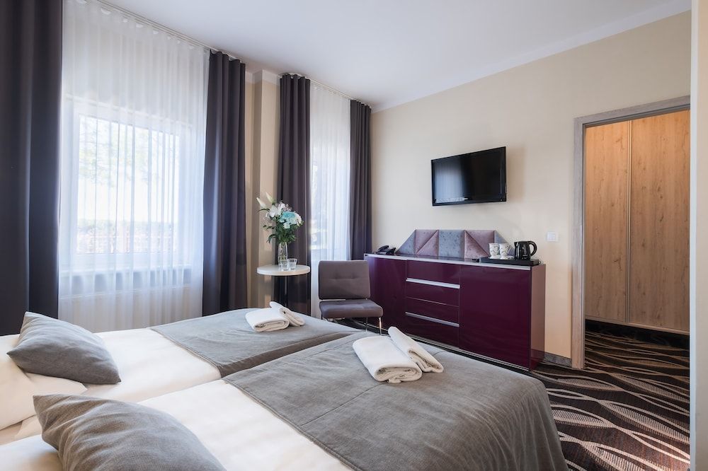 Max Health Resort SPA Standard Double Room 5