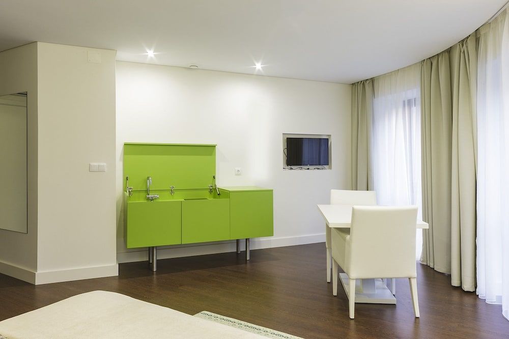 Porto Old Town Apartment Studio (4 persons) 7