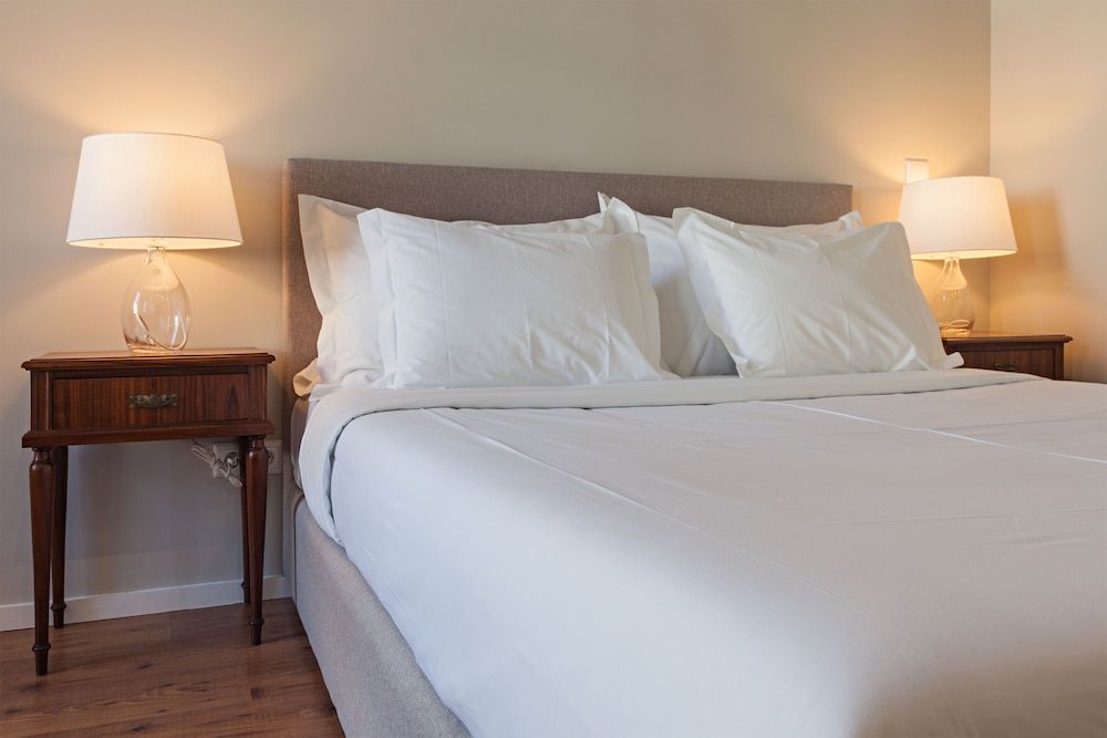 B The Guest Downtown Superior Double Room 6