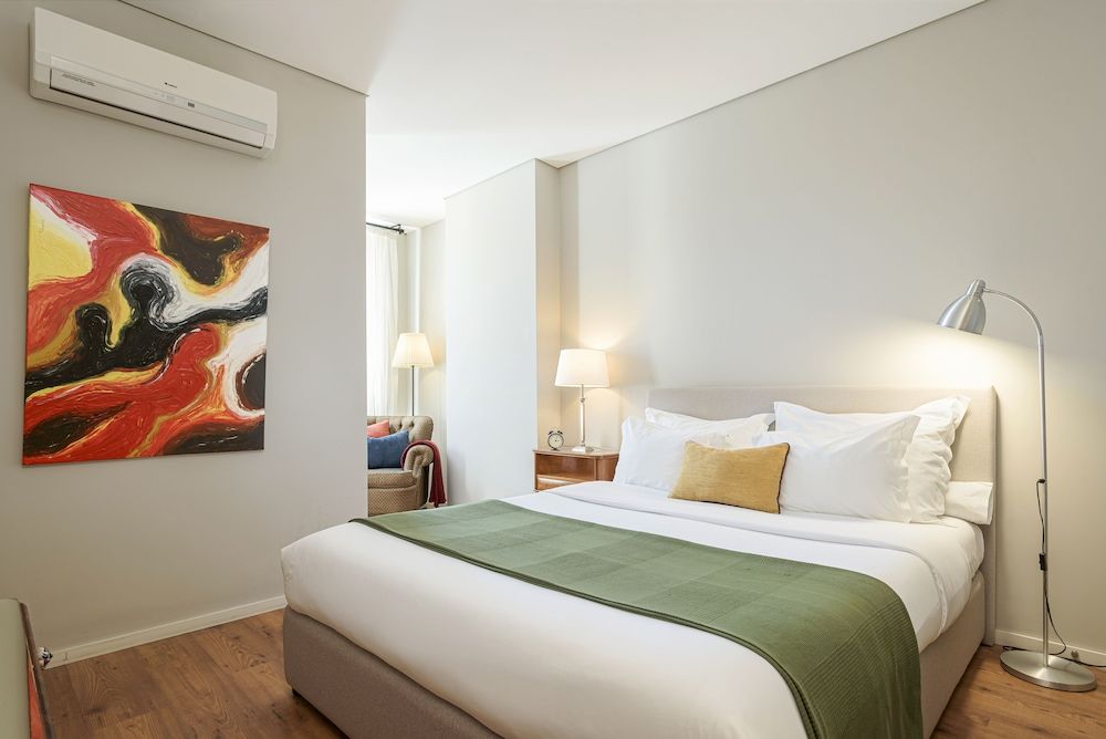 B The Guest Downtown Superior Double Room 16