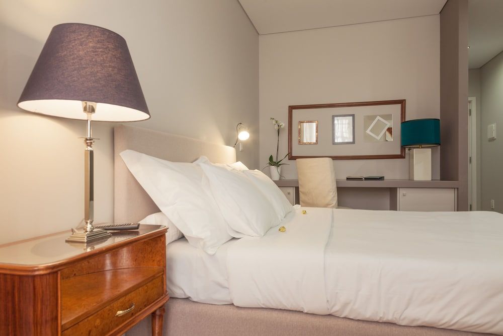 B The Guest Downtown Superior Double Room 12