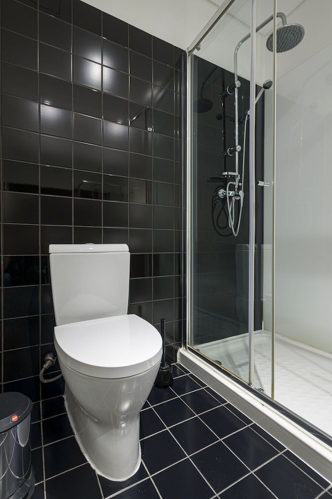 B The Guest Downtown Superior Double Room 26