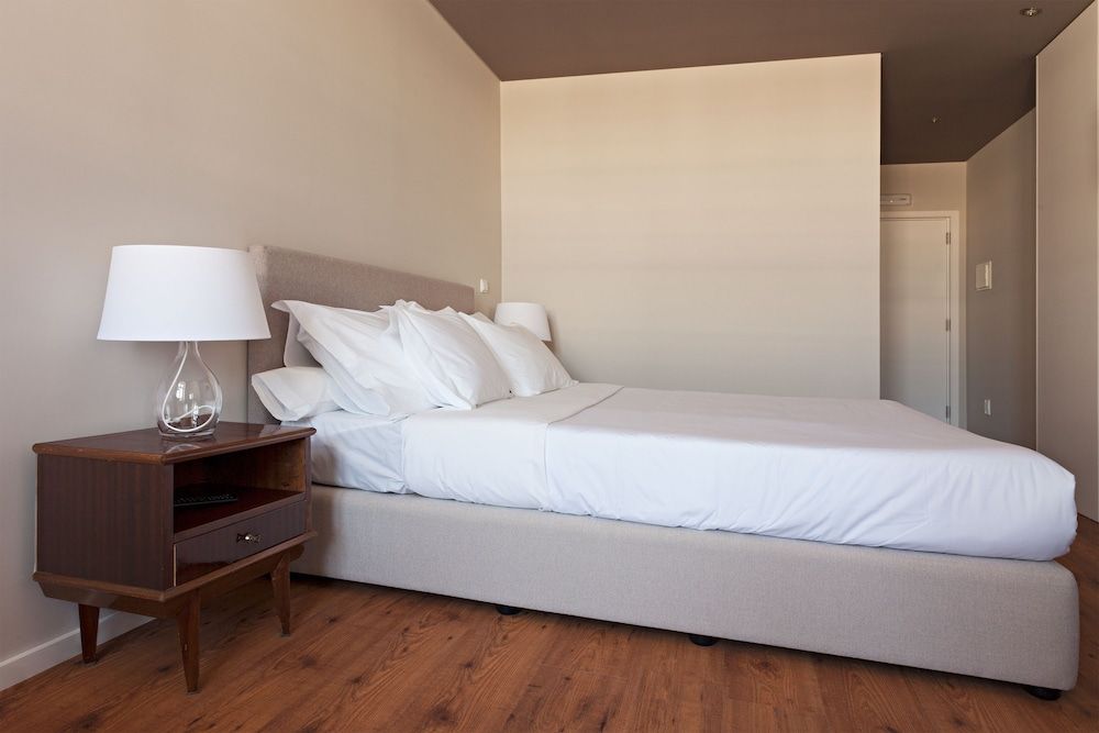 B The Guest Downtown Superior Double Room 5