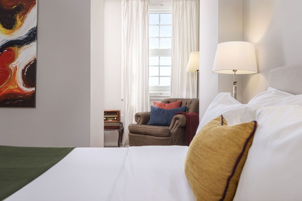 B The Guest Downtown