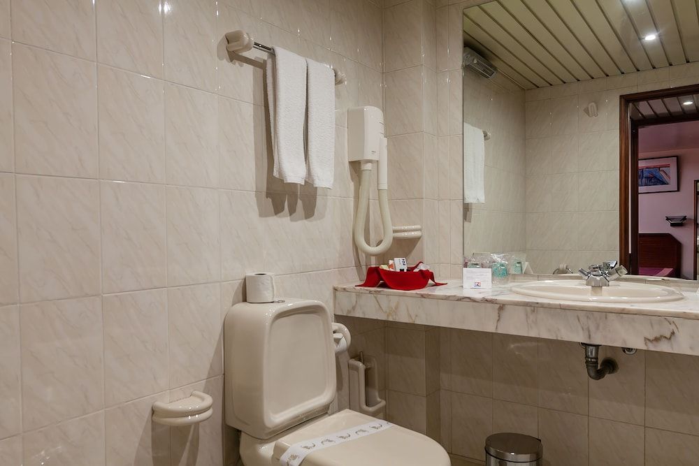 Hotel Nacional Twin Room 4