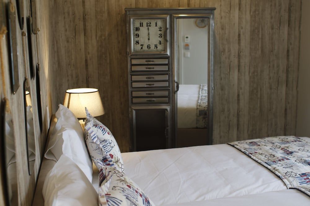 Royal Beach Hostel & Suites Suite 10