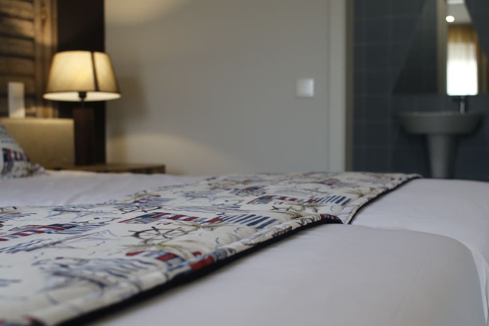 Royal Beach Hostel & Suites Suite 4