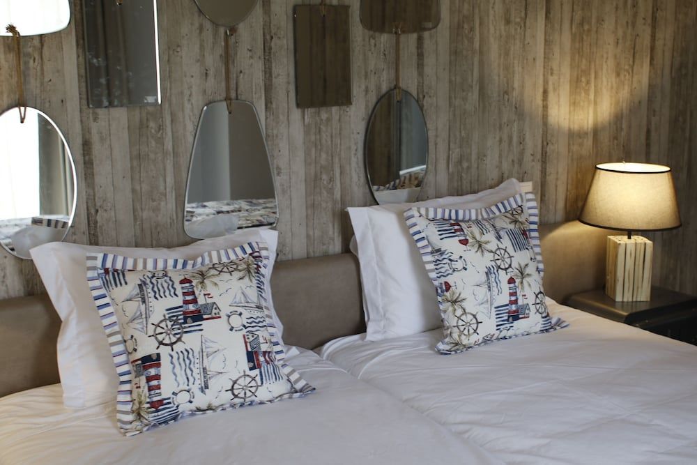 Royal Beach Hostel & Suites Suite 5