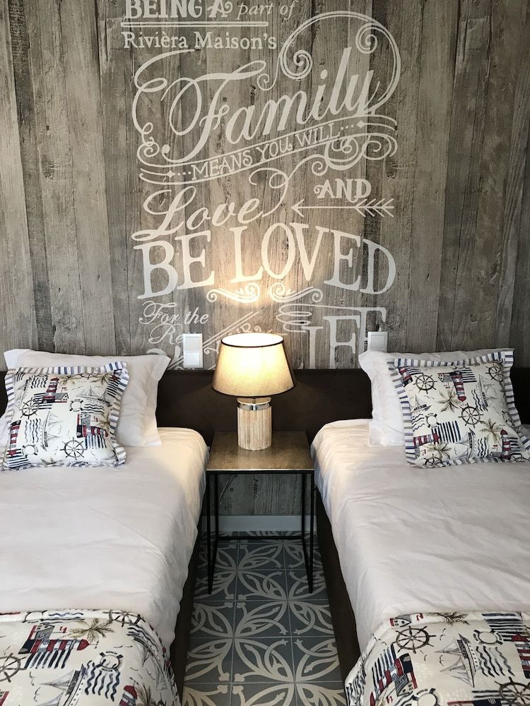 Royal Beach Hostel & Suites Suite 8