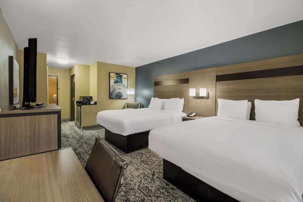 Best Western Temple Inn & Suites Standard Room, 2 Queen Beds, Non Smoking 3