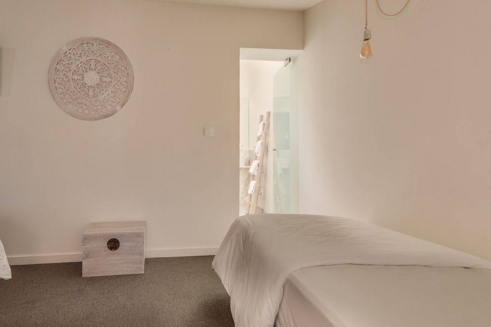 undefined Chiado 44 10