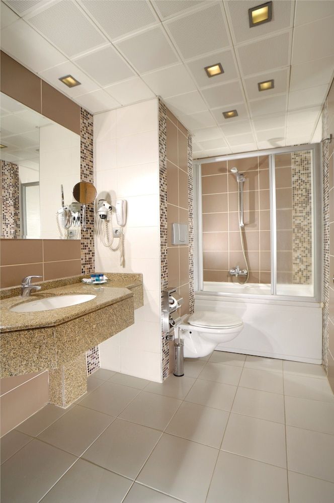 Best Western Plus Hotel Konak Standard Room, 2 Twin Beds 8