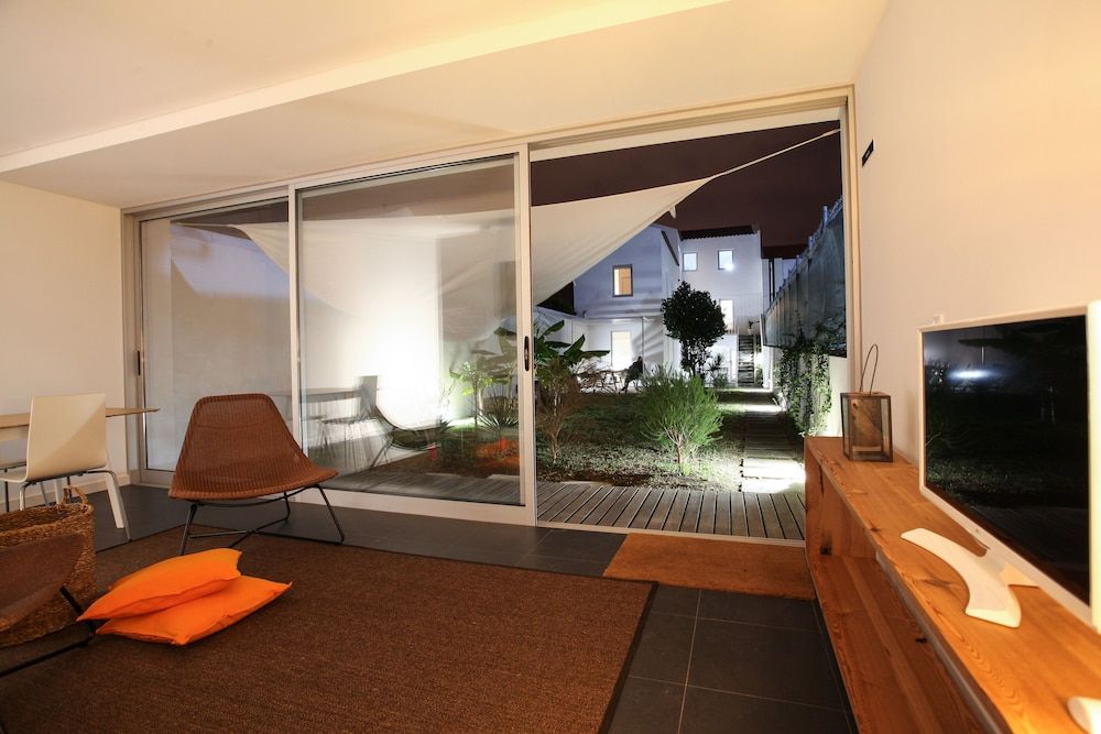 Family Suite, 1 Bedroom, Garden View, Ground Floor (Rosa)
