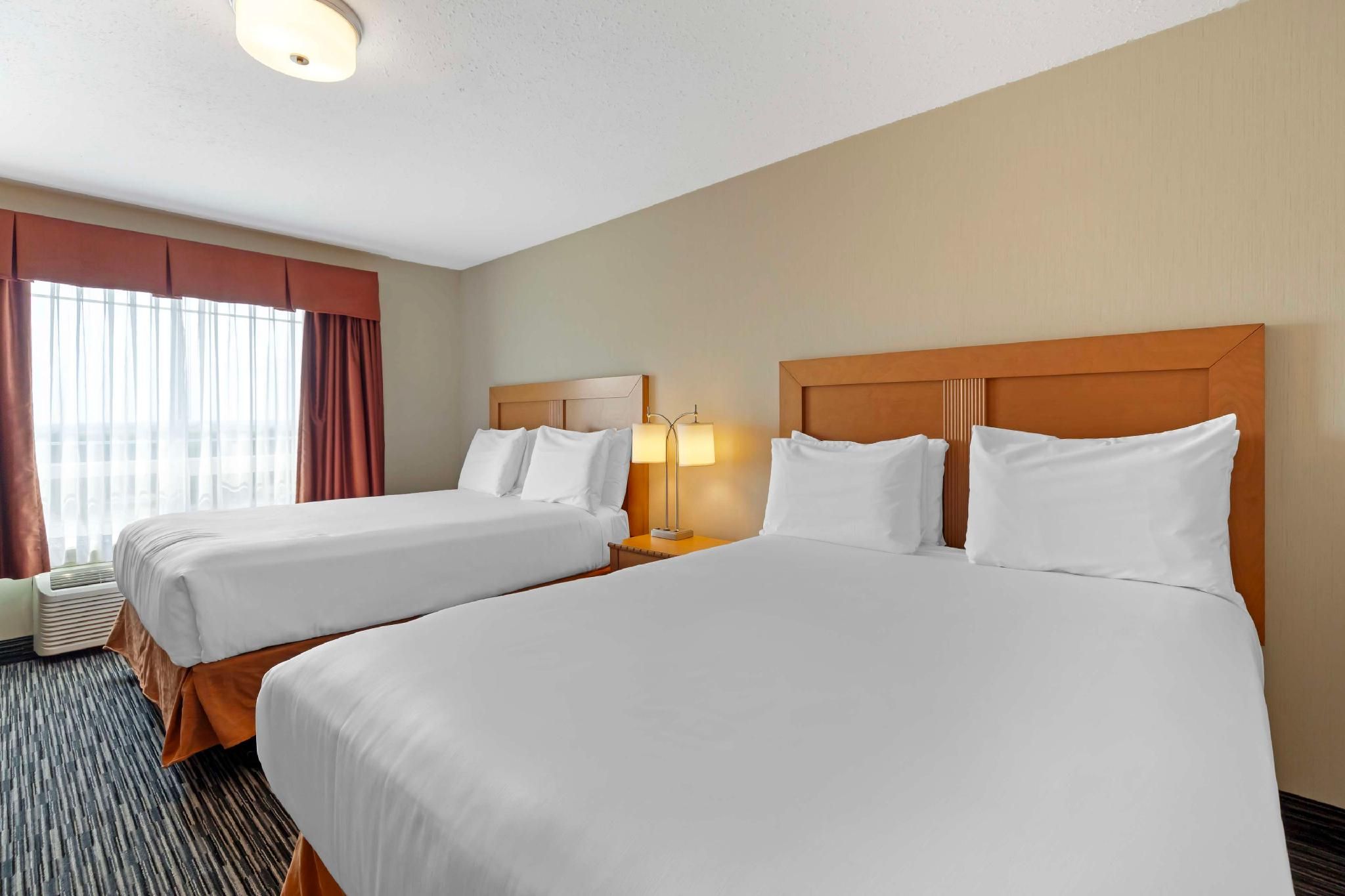 2 queen beds, nonsmoking