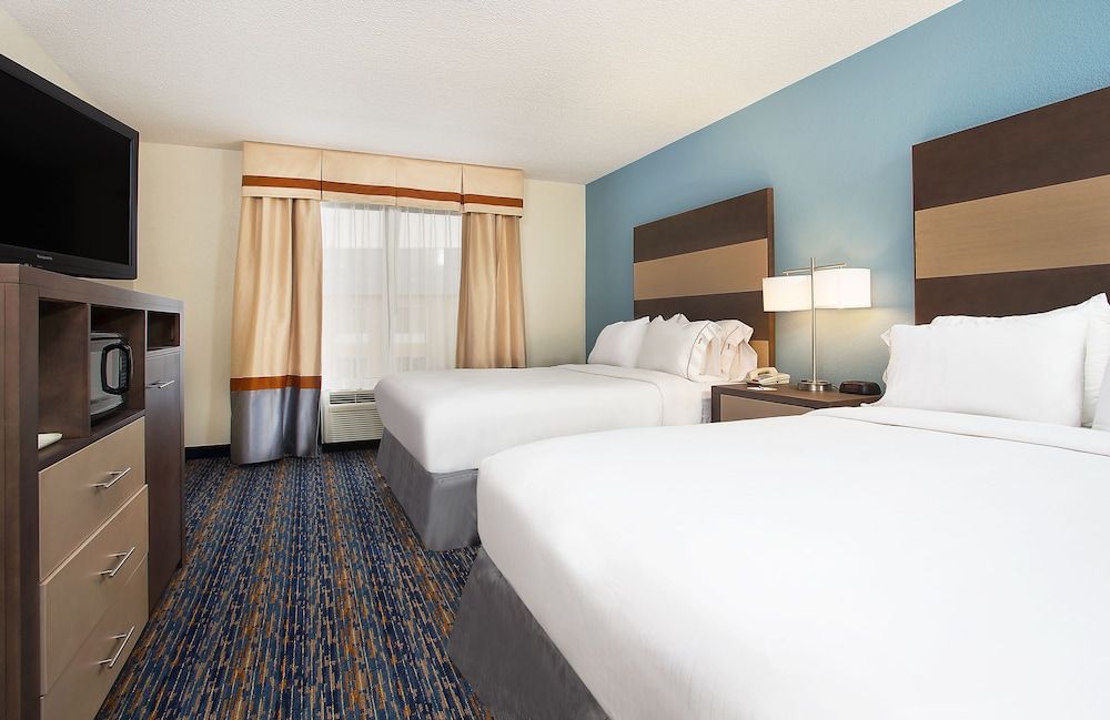 Suite, 2 Queen Beds, Accessible (Communications)