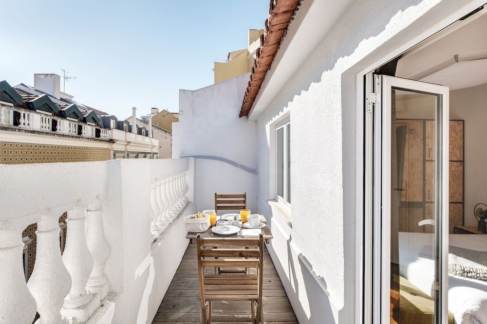 1869 Príncipe Real House Superior Double Room with Balcony 10