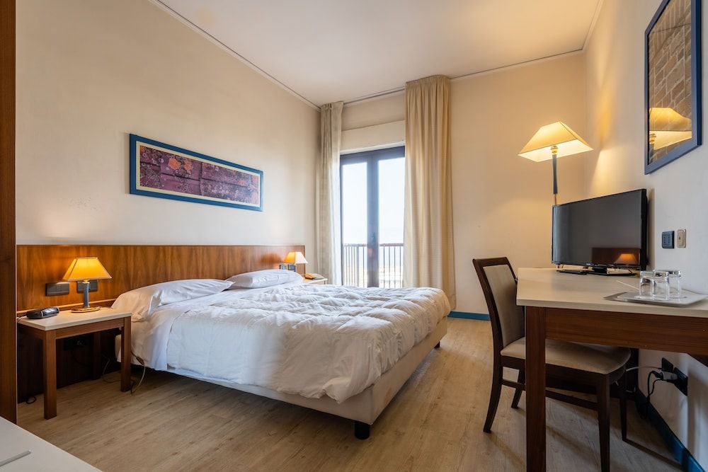 Europa Palace Hotel Double Room 3